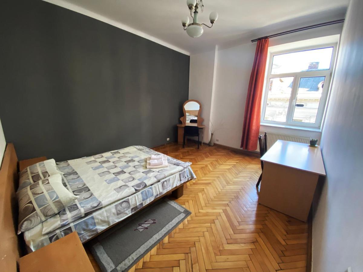 Apartment On Svobody Avenue Lviv Exterior foto