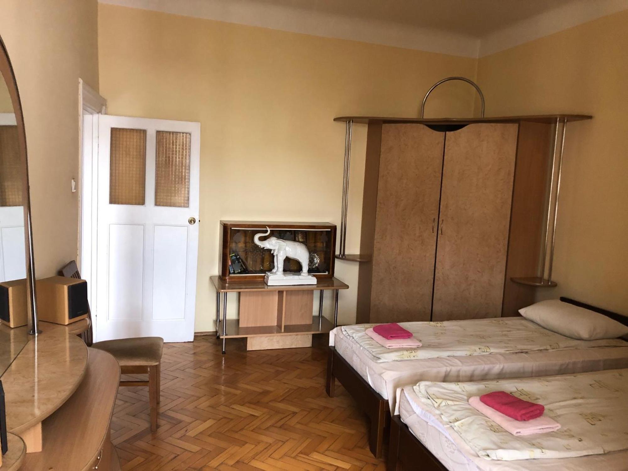 Apartment On Svobody Avenue Lviv Exterior foto