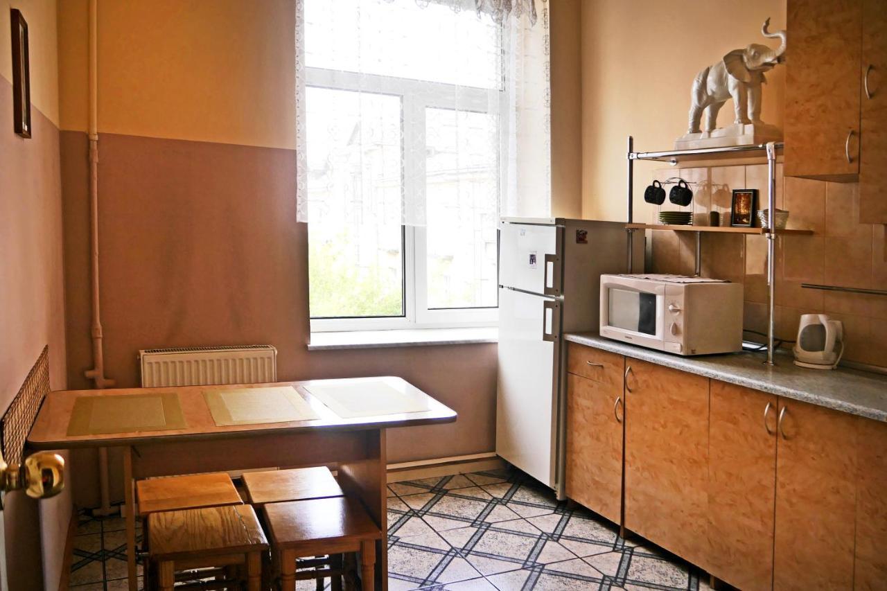 Apartment On Svobody Avenue Lviv Exterior foto